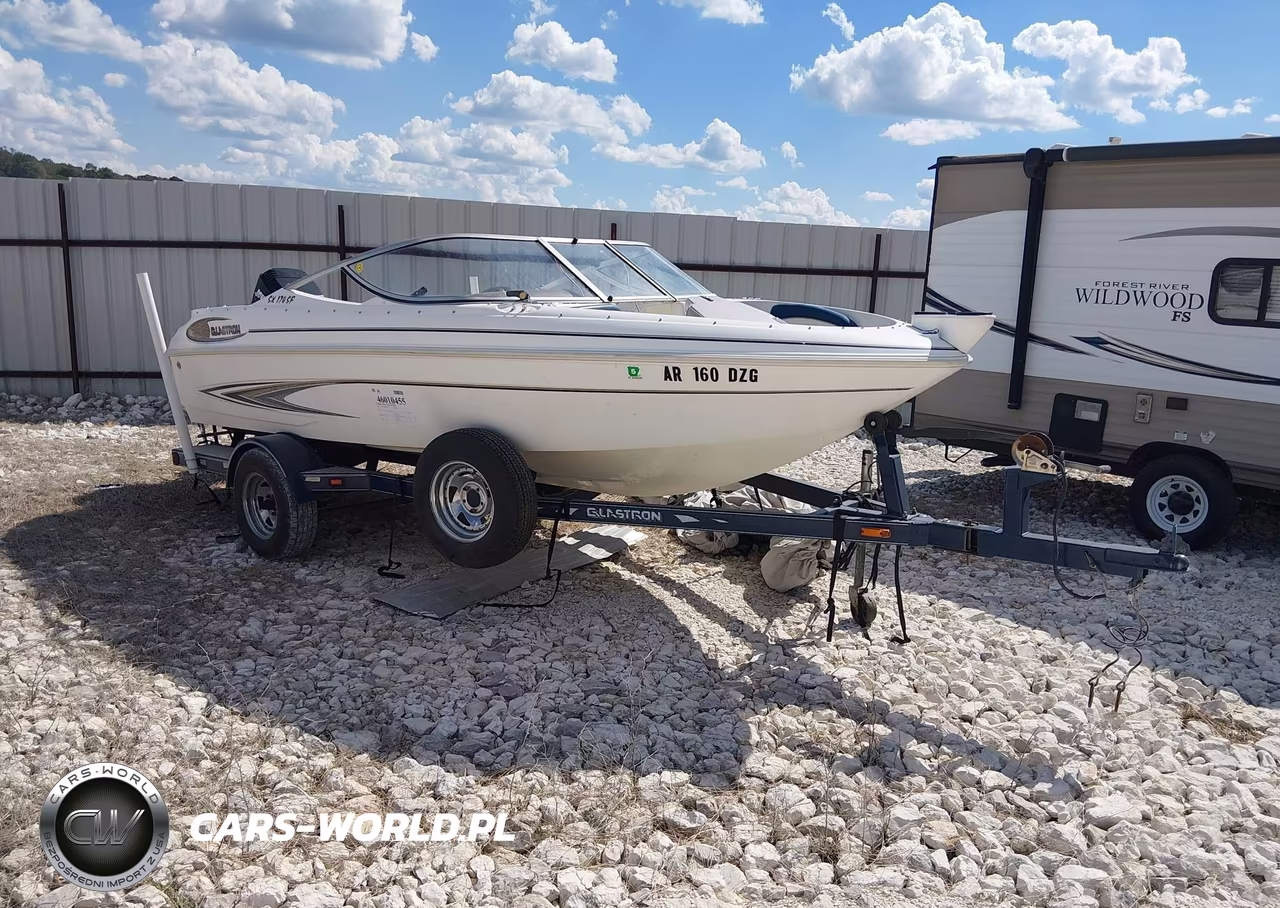 2001 Glastron 170 Boat – zdjęcie 1 z 12
