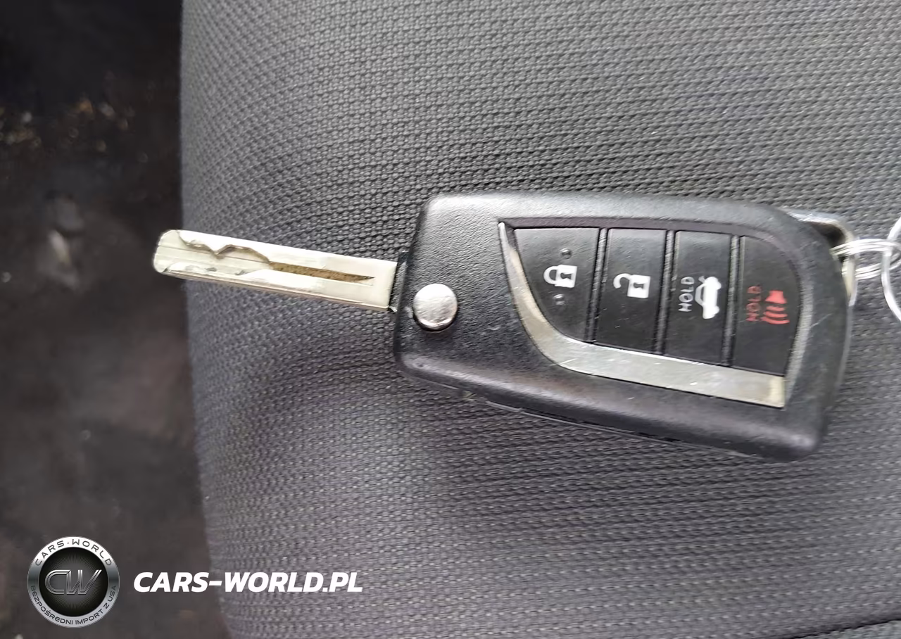 2020 Toyota Corolla Le VIN:5YFEPRAE1LP025242 - 11