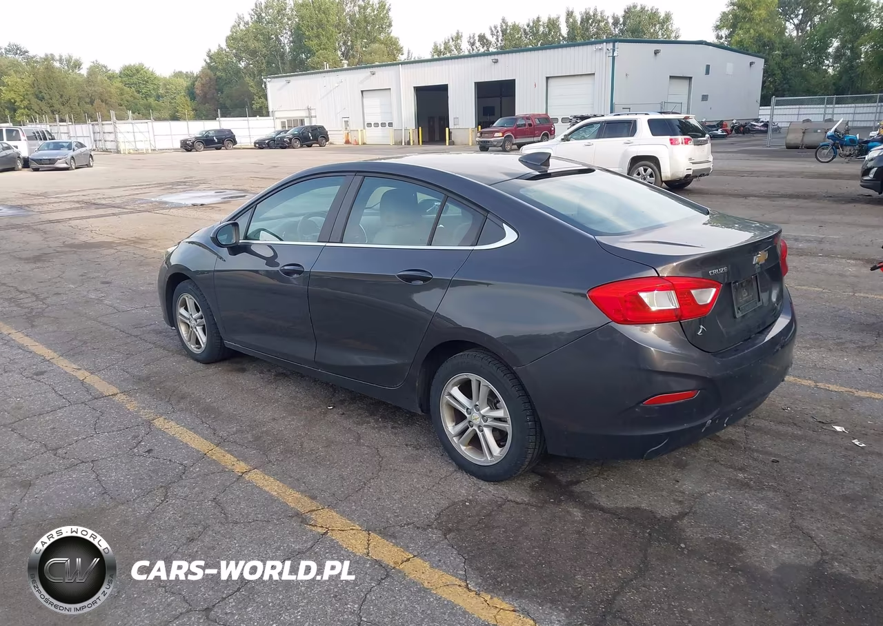 2017 Chevrolet Cruze Lt Auto VIN:1G1BE5SM0H7100120 - 3