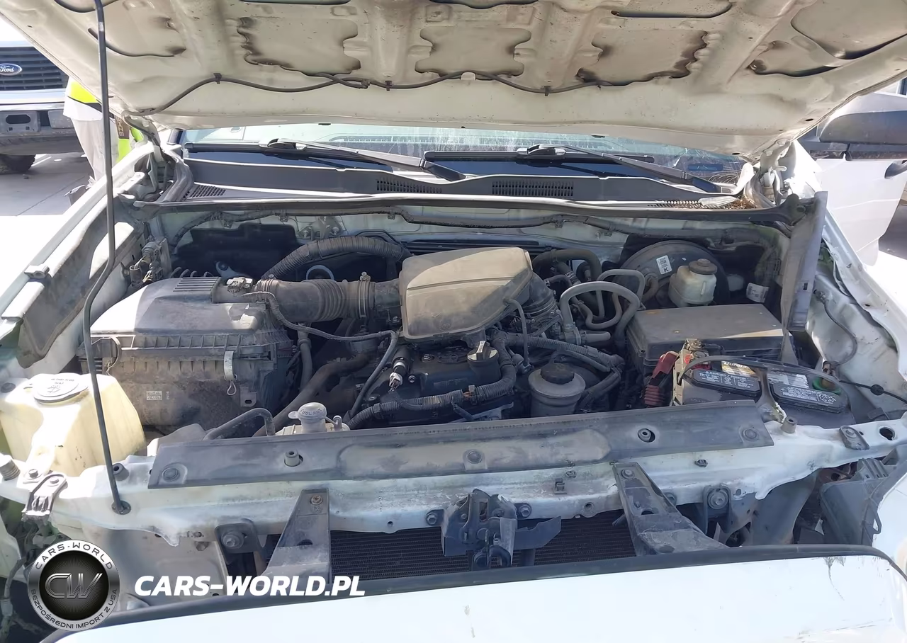 2019 Toyota Tacoma Sr VIN:5TFRX5GN7KX144981 - 10
