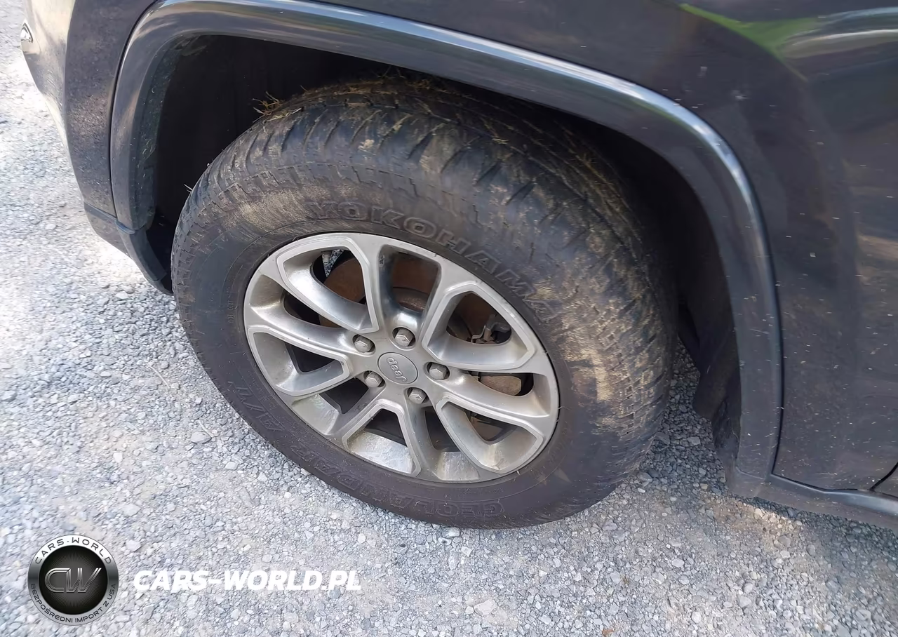 2015 Jeep Grand Cherokee Altitude VIN:1C4RJFAG8FC704666 - 11
