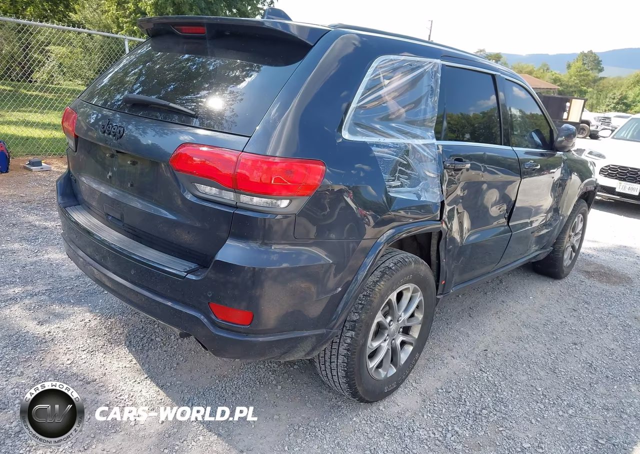 2015 Jeep Grand Cherokee Altitude VIN:1C4RJFAG8FC704666 - 4