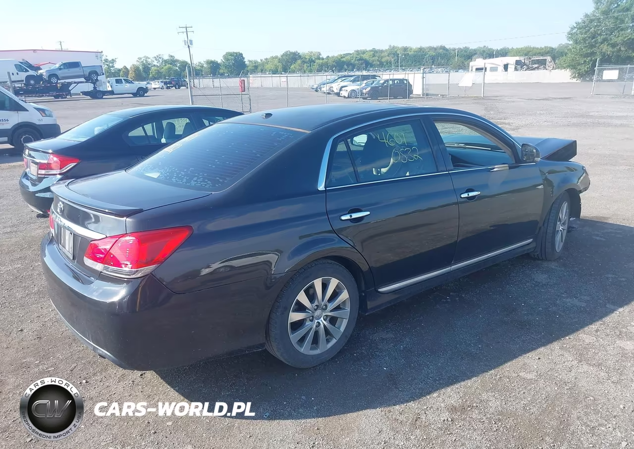2012 Toyota Avalon Limited VIN:4T1BK3DB3CU440982 - 4