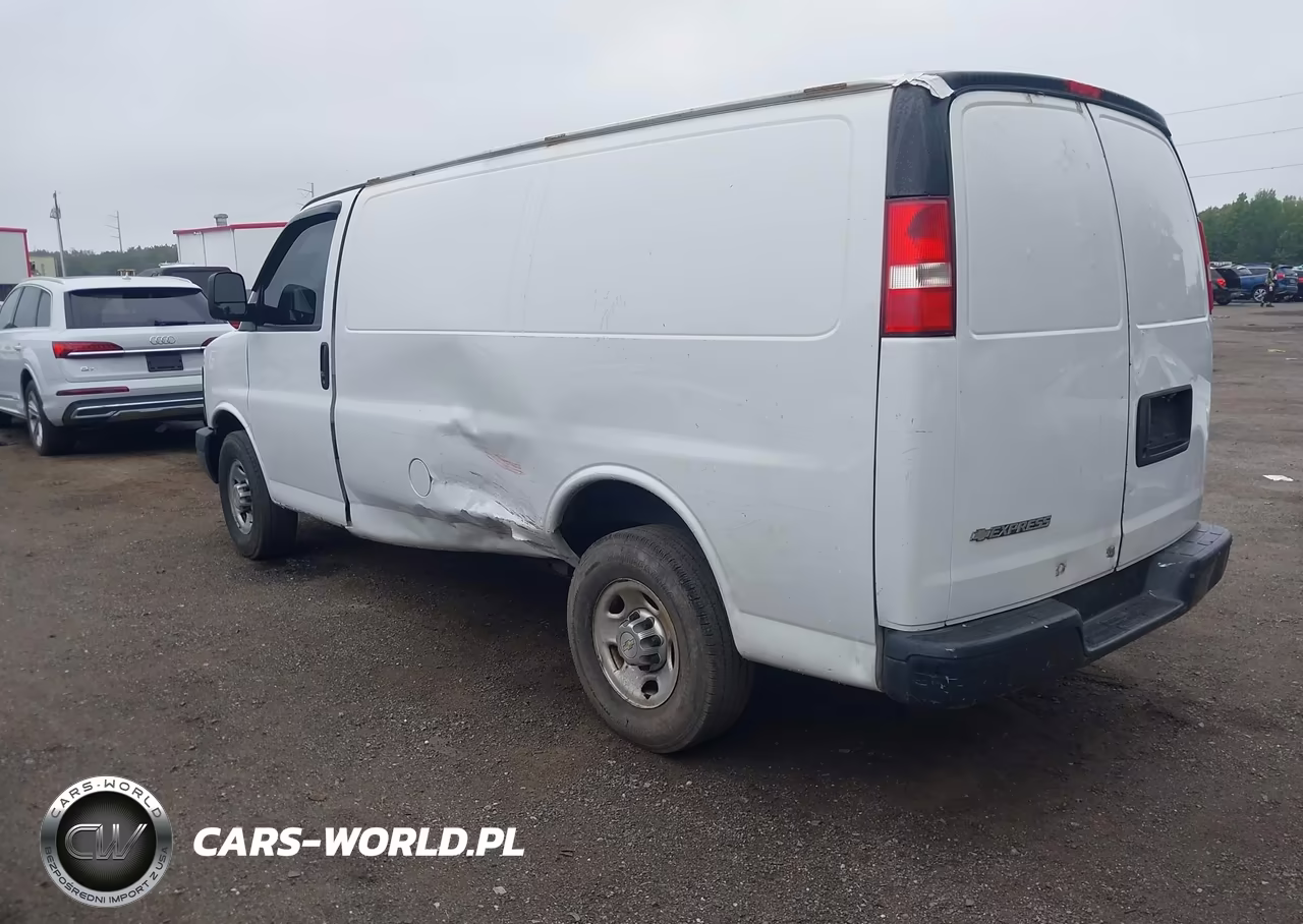 2013 Chevrolet Express 2500 Work Van VIN:1GCWGFBA9D1121916 - 3