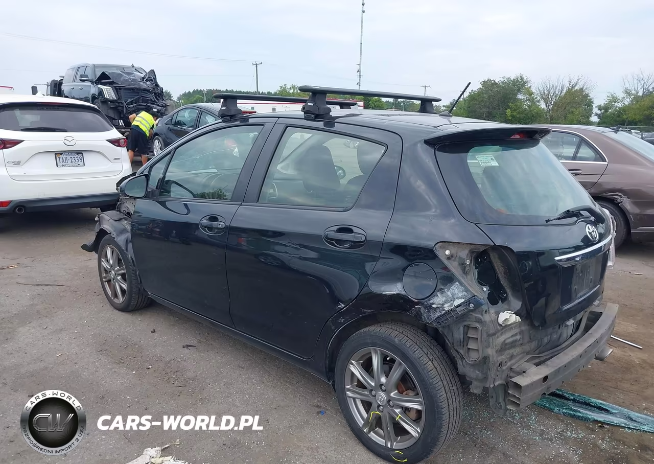2013 Toyota Yaris Se VIN:JTDKTUD30DD571224 - 3