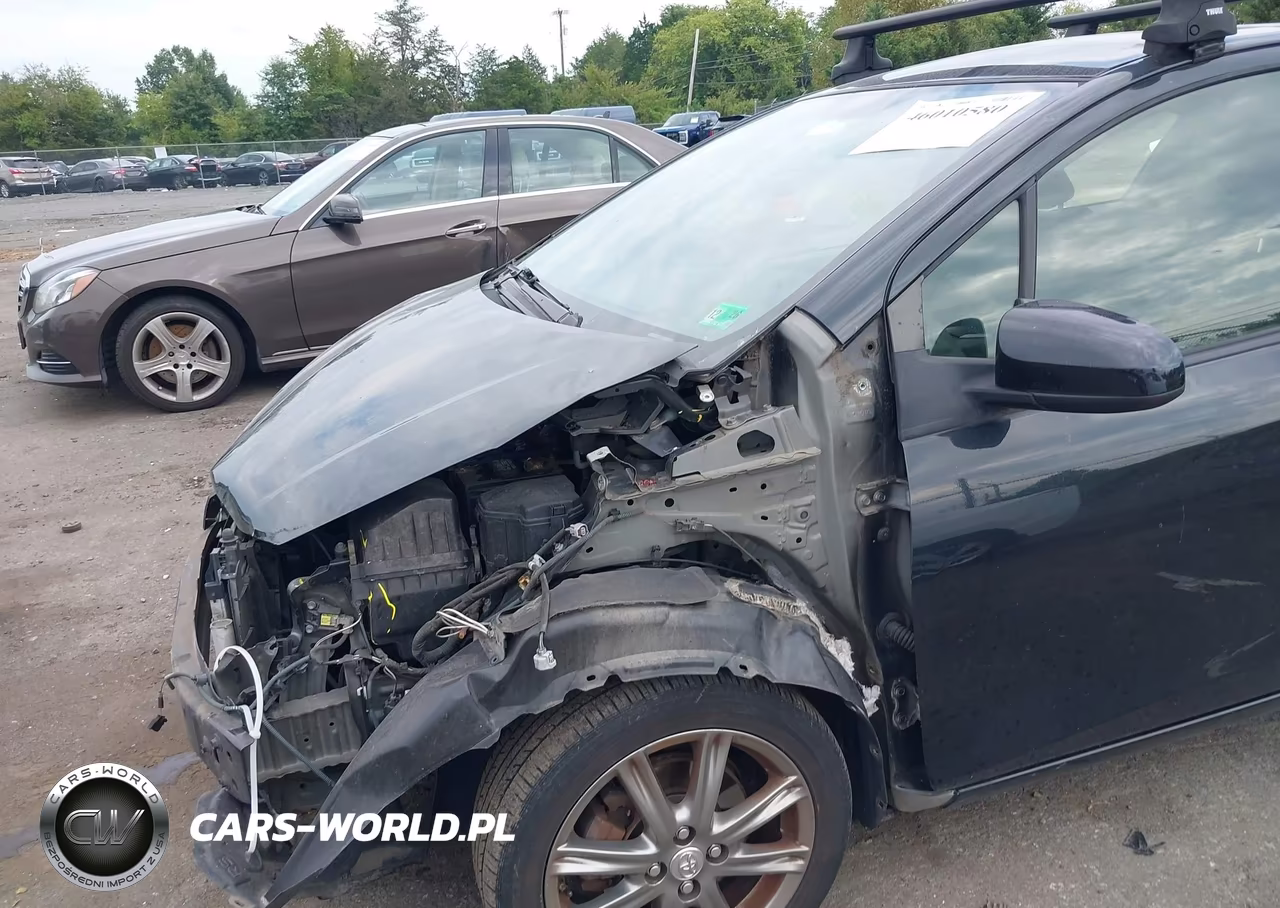 2013 Toyota Yaris Se VIN:JTDKTUD30DD571224 - 6