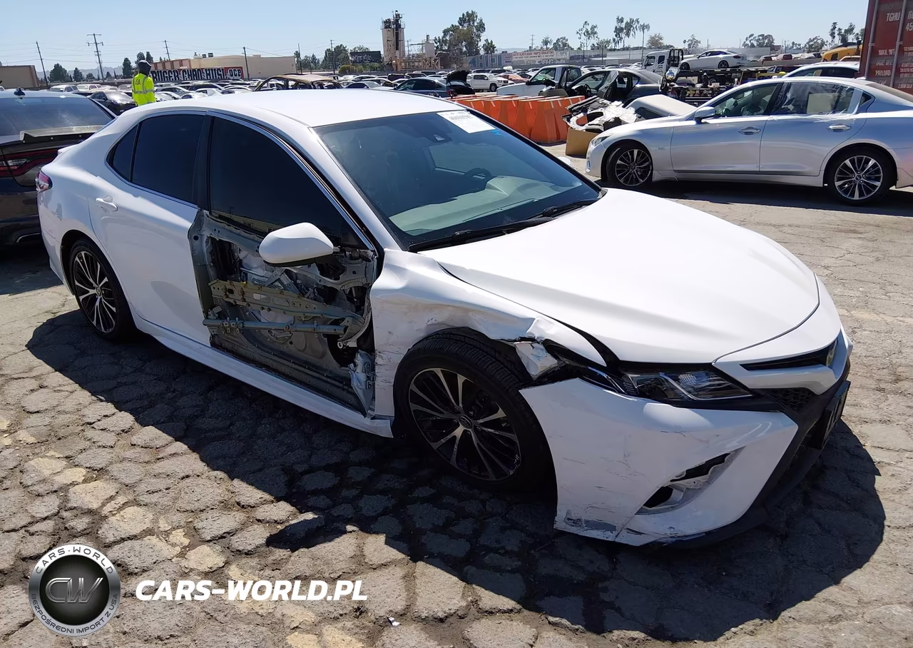 2020 Toyota Camry Se