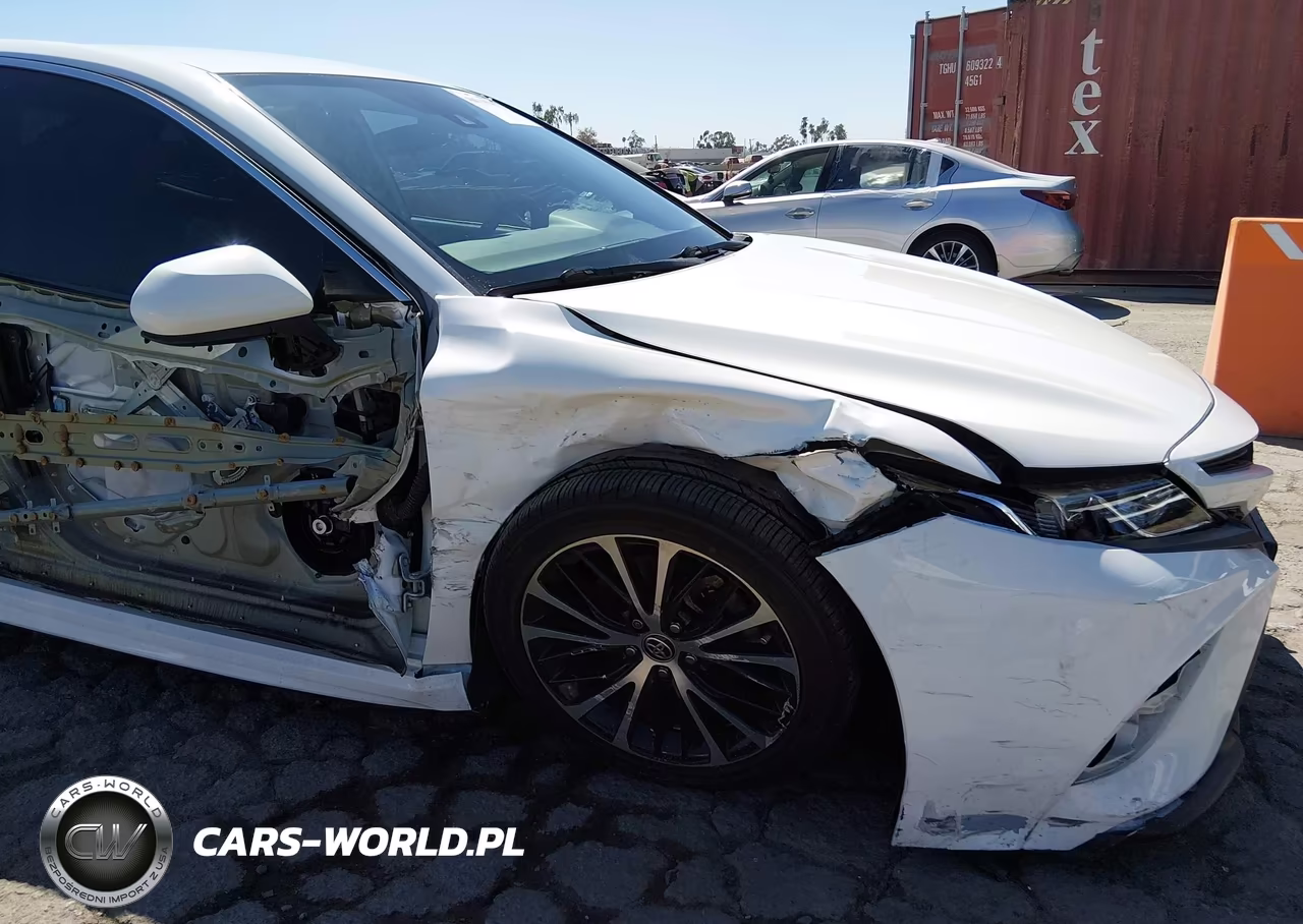 2020 Toyota Camry Se VIN:4T1G11AK0LU957268 - 6