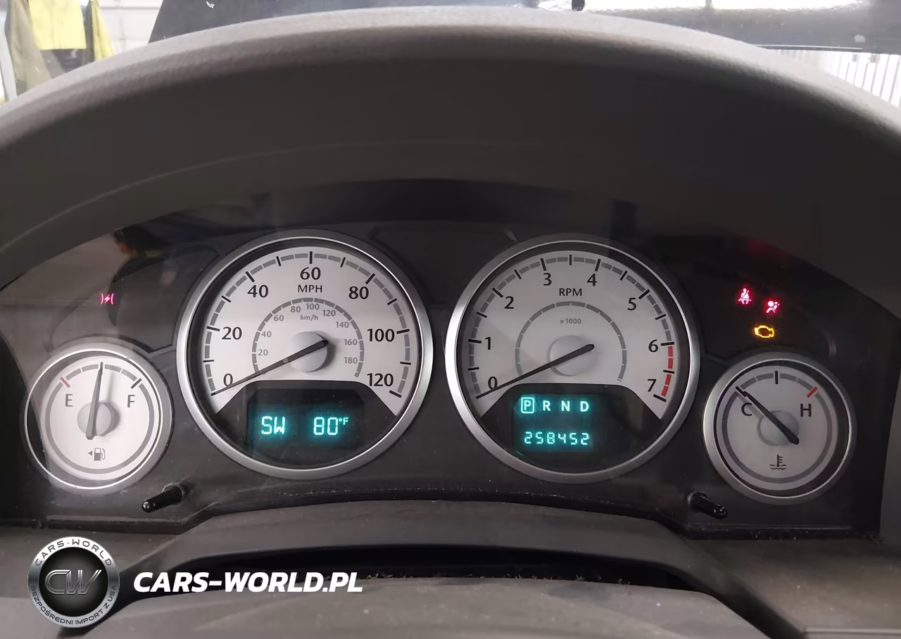 2010 Chrysler Town & Country Touring VIN:2A4RR5D12AR285587 - 7