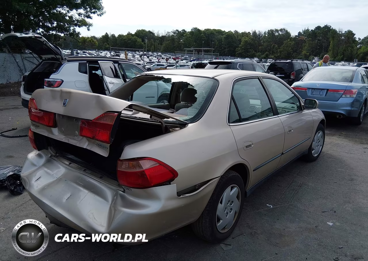 2000 Honda Accord 3.0 Lx VIN:1HGCG1649YA025088 - 4