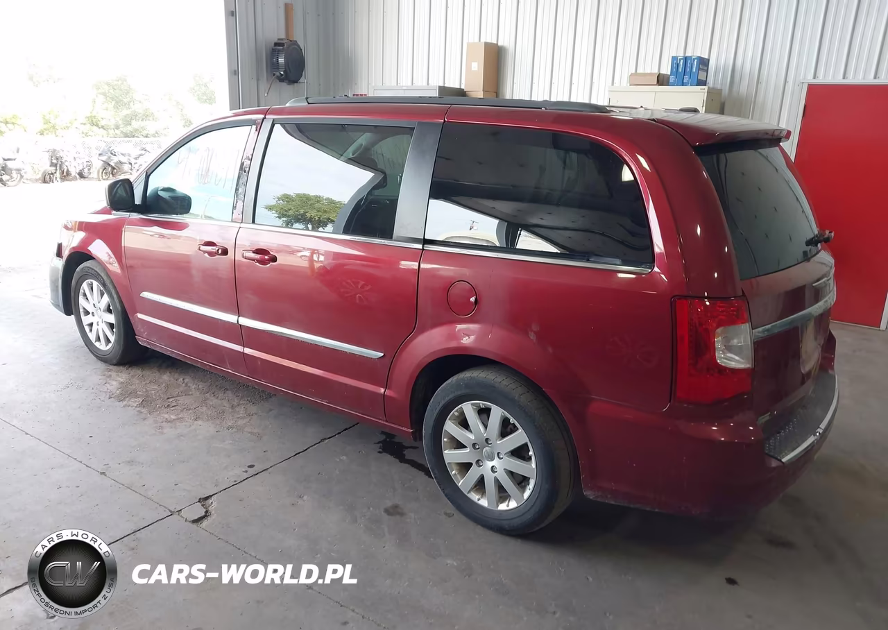 2016 Chrysler Town & Country Touring VIN:2C4RC1BG0GR156473 - 3