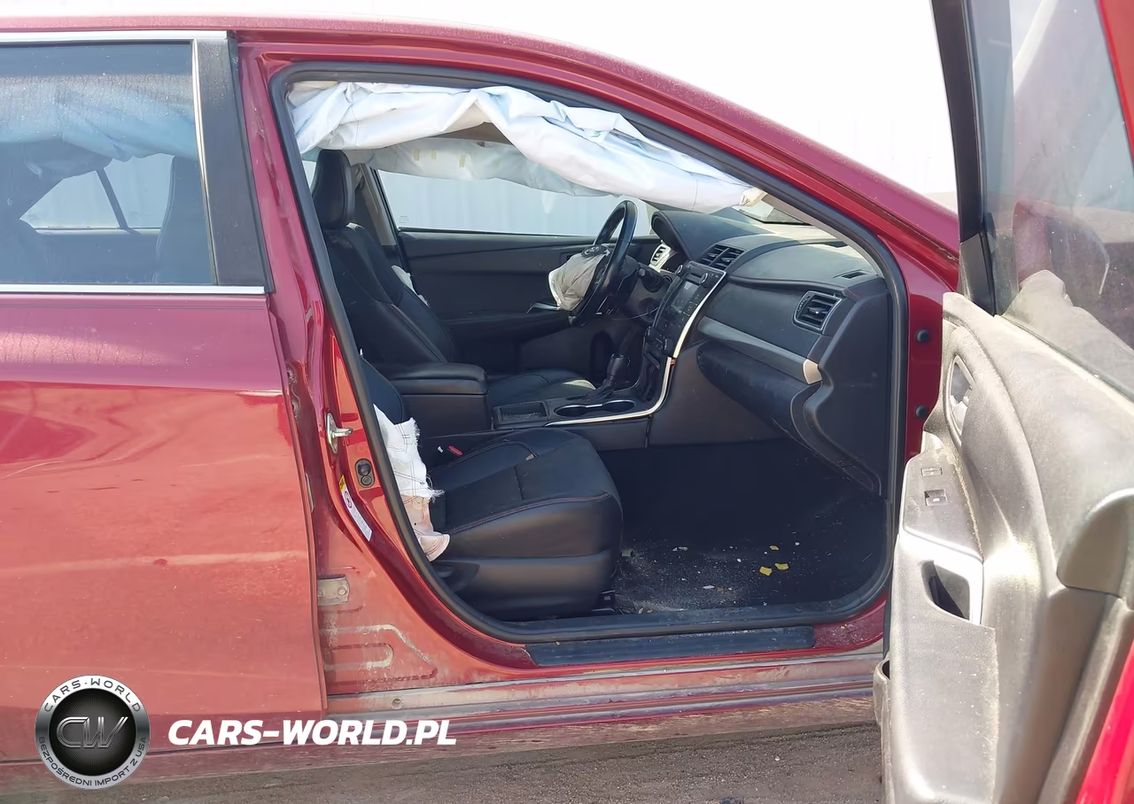 2016 Toyota Camry Se VIN:4T1BF1FK3GU520679 - 5