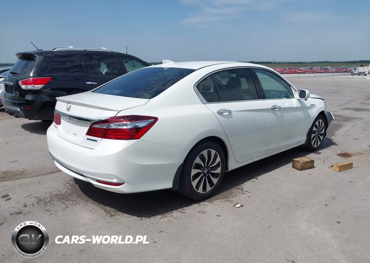 2017 Honda Accord Hybrid Ex-L VIN:JHMCR6F52HC023068 - 4