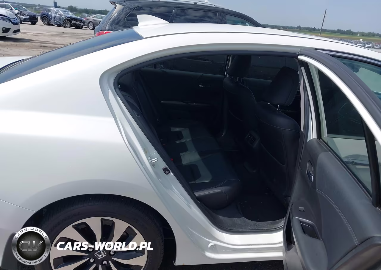 2017 Honda Accord Hybrid Ex-L VIN:JHMCR6F52HC023068 - 8