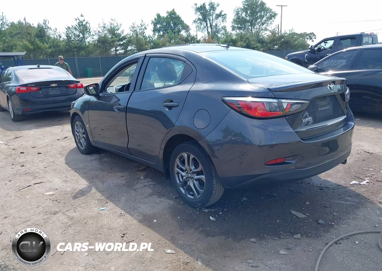 2019 Toyota Yaris Le VIN:3MYDLBYV4KY526288 - 3