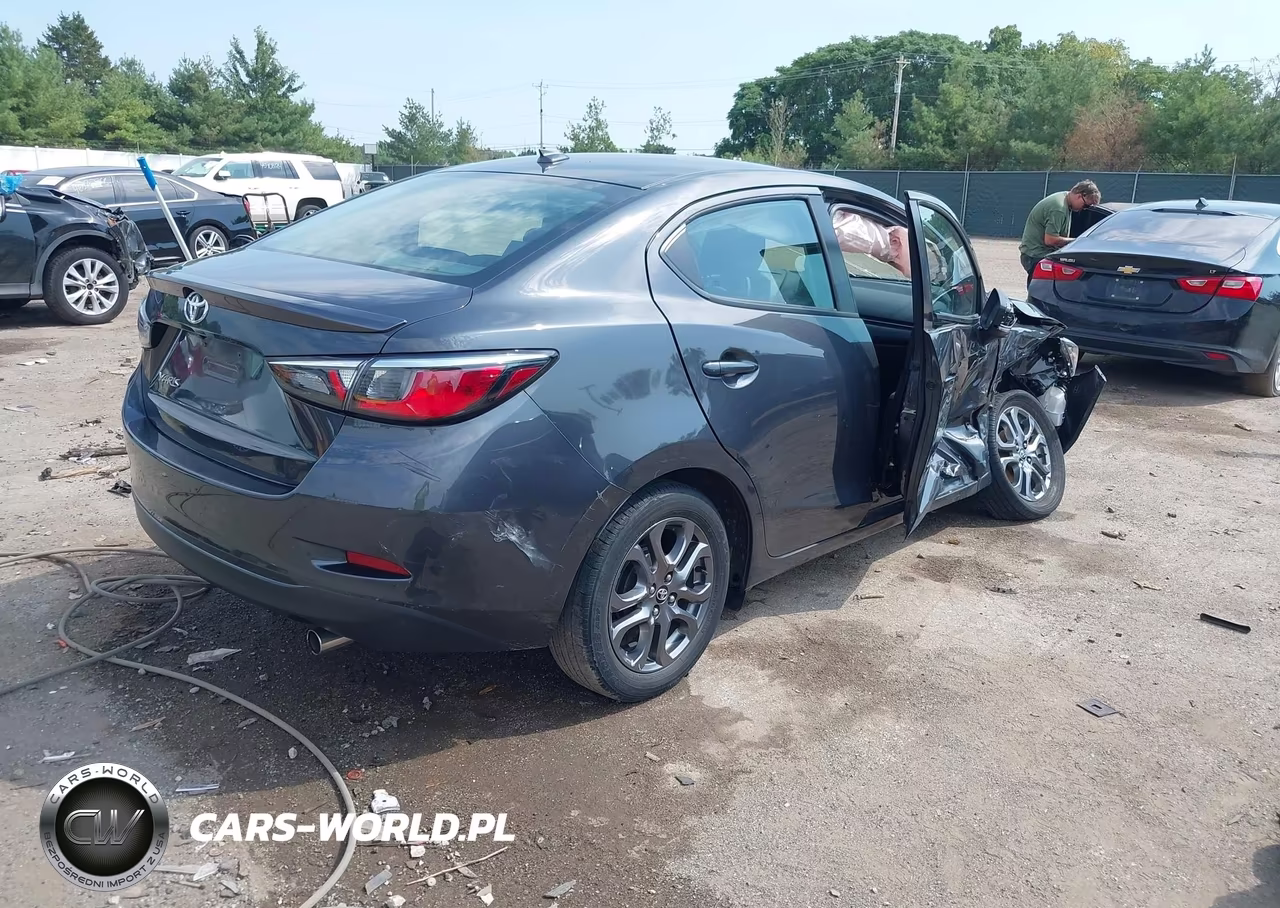 2019 Toyota Yaris Le VIN:3MYDLBYV4KY526288 - 4