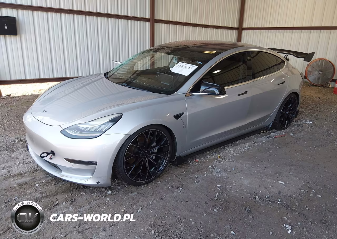 2018 Tesla Model 3 Long Range-Mid Range VIN:5YJ3E1EA9JF016576 - 2