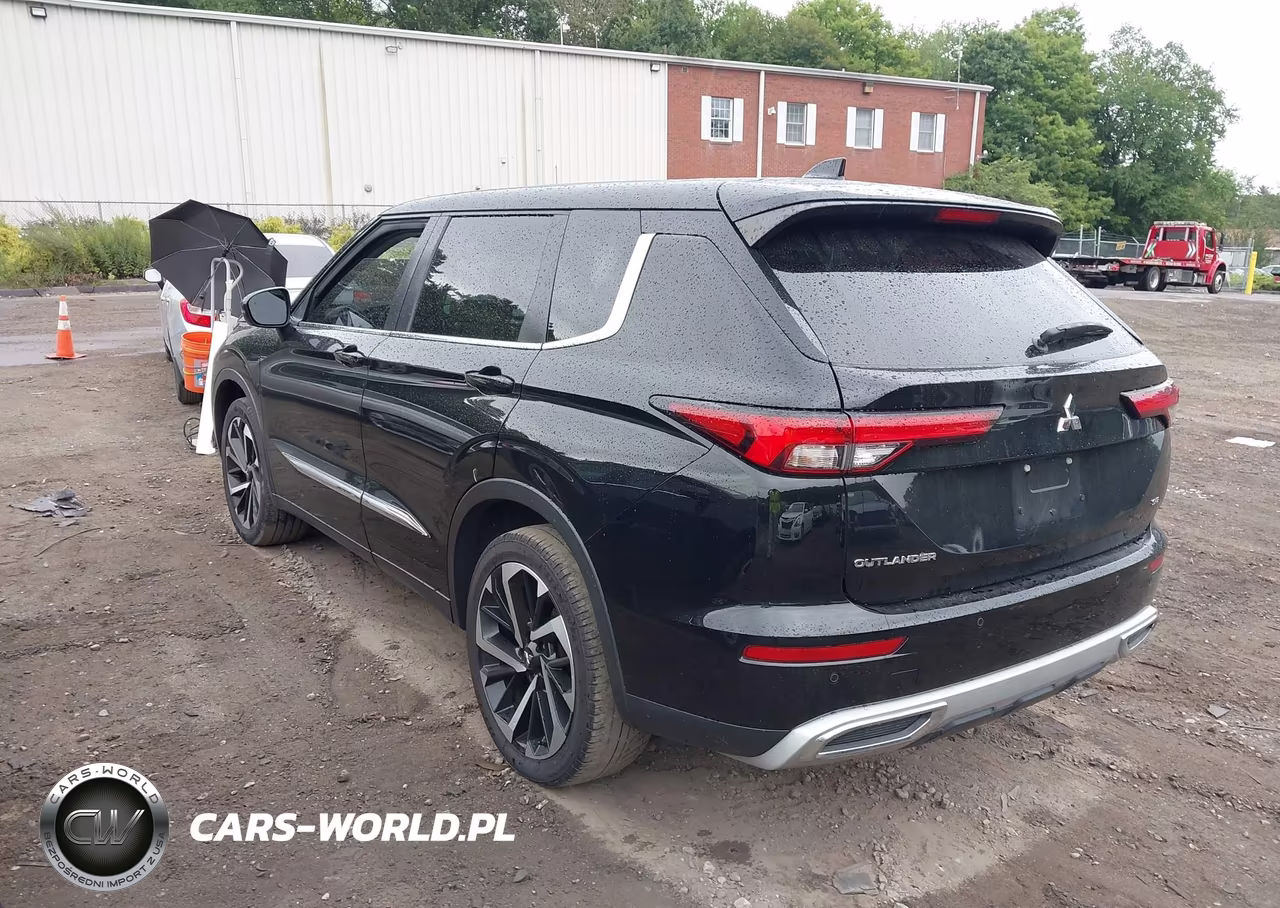 2023 Mitsubishi Outlander Ralliart S-Awc-Se 2.5 S-Awc-Se Black Edition S-Awc-Se Special Editiont S-Awc VIN:JA4J4UA89PZ008280 - 3