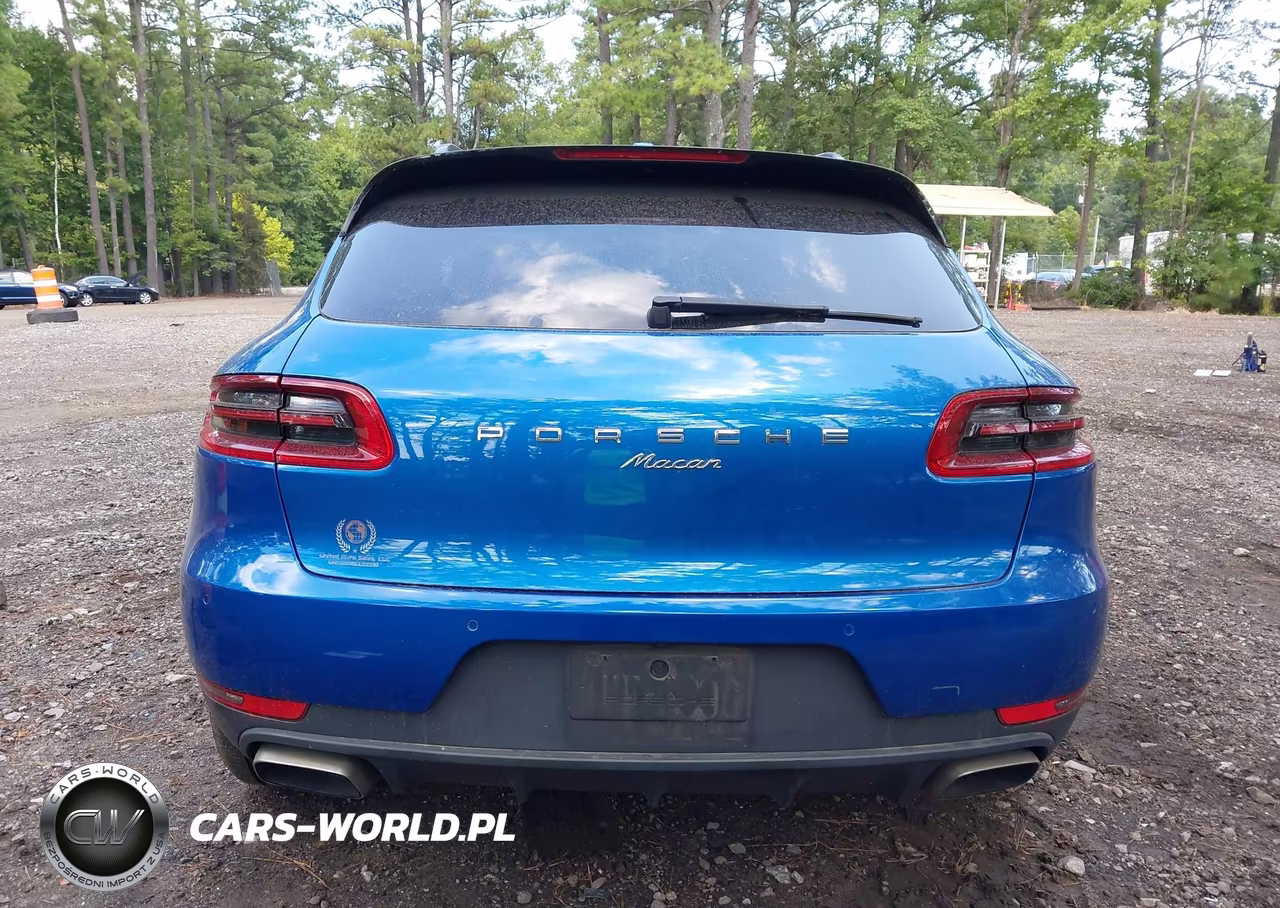 2018 Porsche Macan VIN:WP1AA2A5XJLB15789 - 17