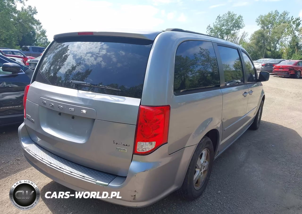 2013 Dodge Grand Caravan Sxt VIN:2C4RDGCG1DR654191 - 4