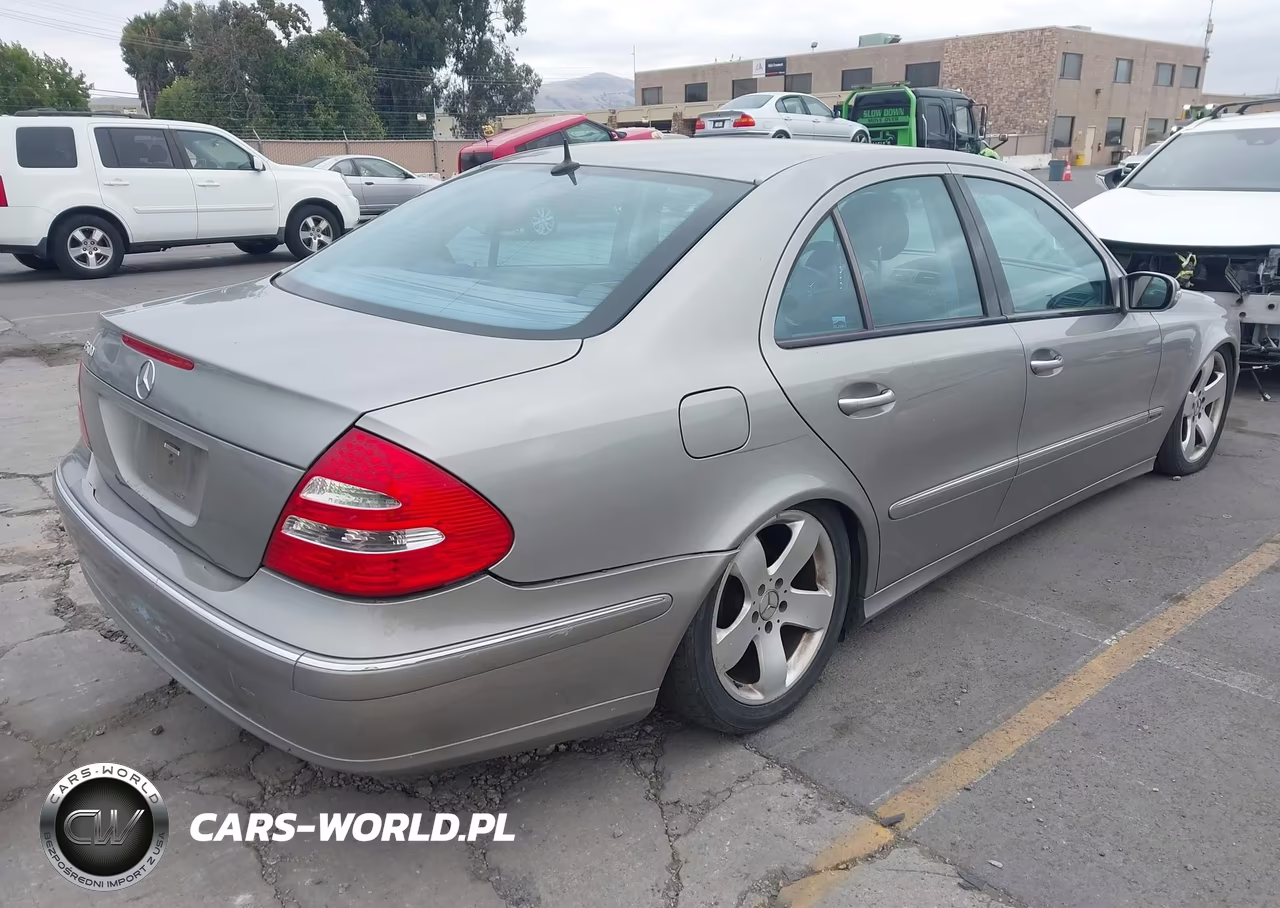 2003 Mercedes-Benz E 500 VIN:WDBUF70J13A145823 - 4