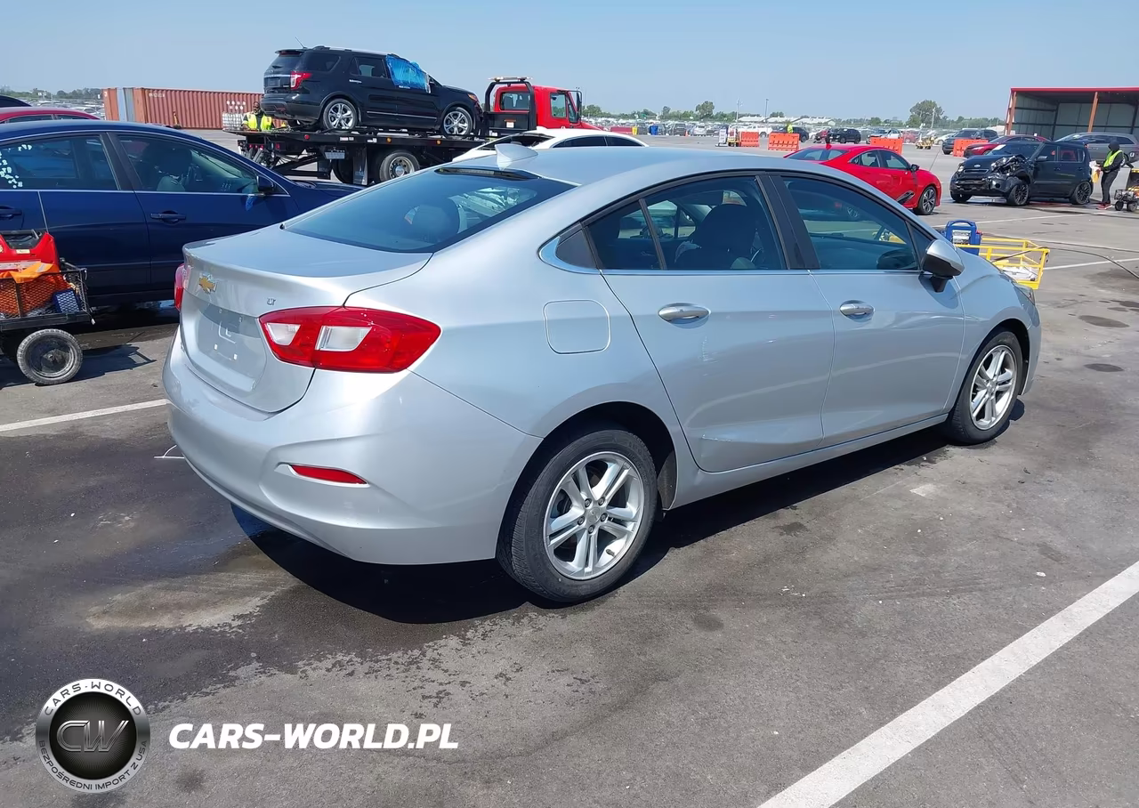 2017 Chevrolet Cruze Lt Auto VIN:1G1BE5SM2H7206021 - 4