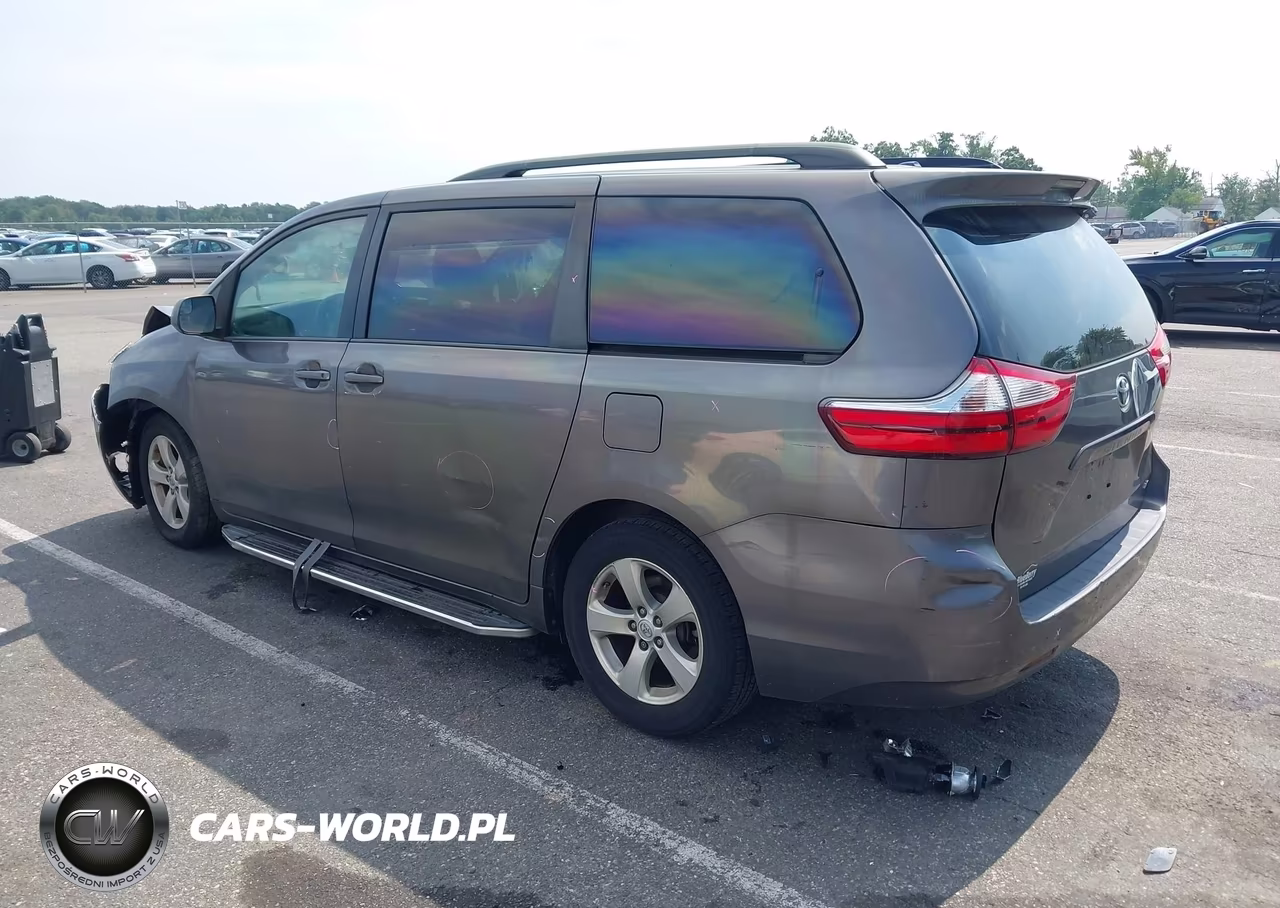 2017 Toyota Sienna Le 8 Passenger VIN:5TDKZ3DC2HS874346 - 3