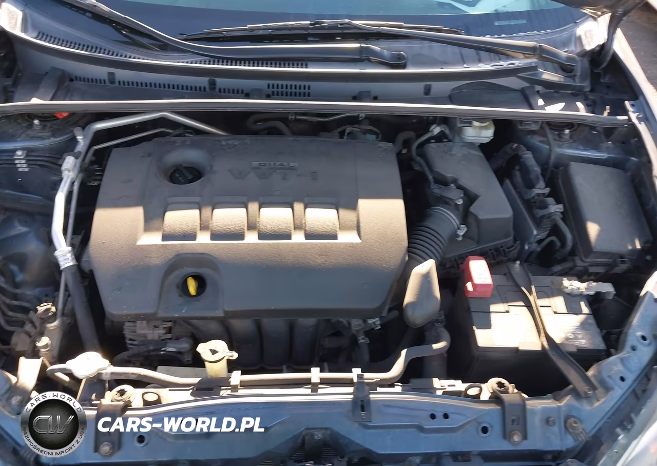 2018 Toyota Corolla Le VIN:2T1BURHE4JC119467 - 10