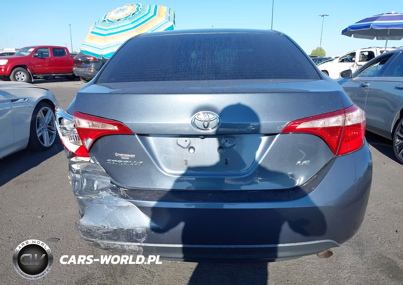 2018 Toyota Corolla Le VIN:2T1BURHE4JC119467 - 16