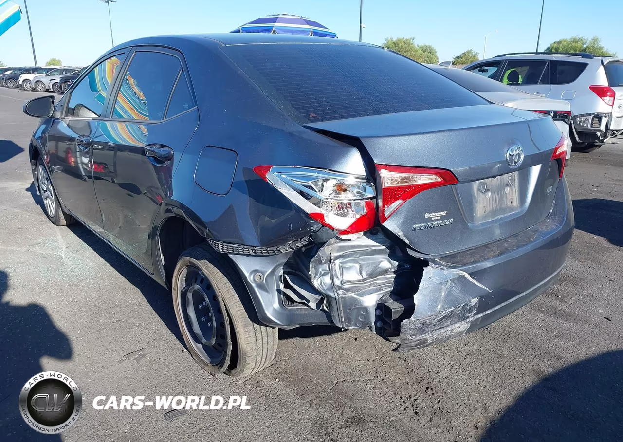 2018 Toyota Corolla Le VIN:2T1BURHE4JC119467 - 3