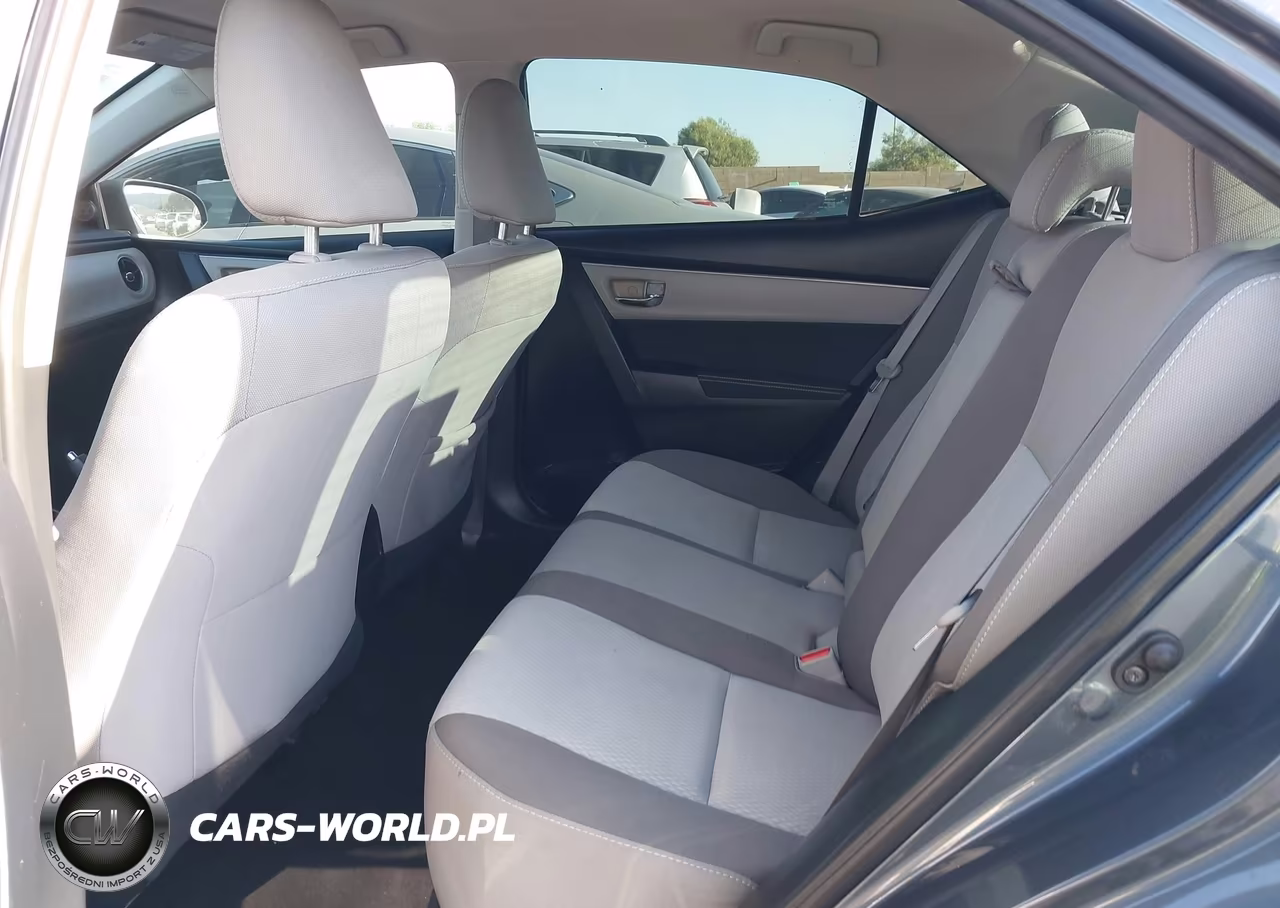 2018 Toyota Corolla Le VIN:2T1BURHE4JC119467 - 8