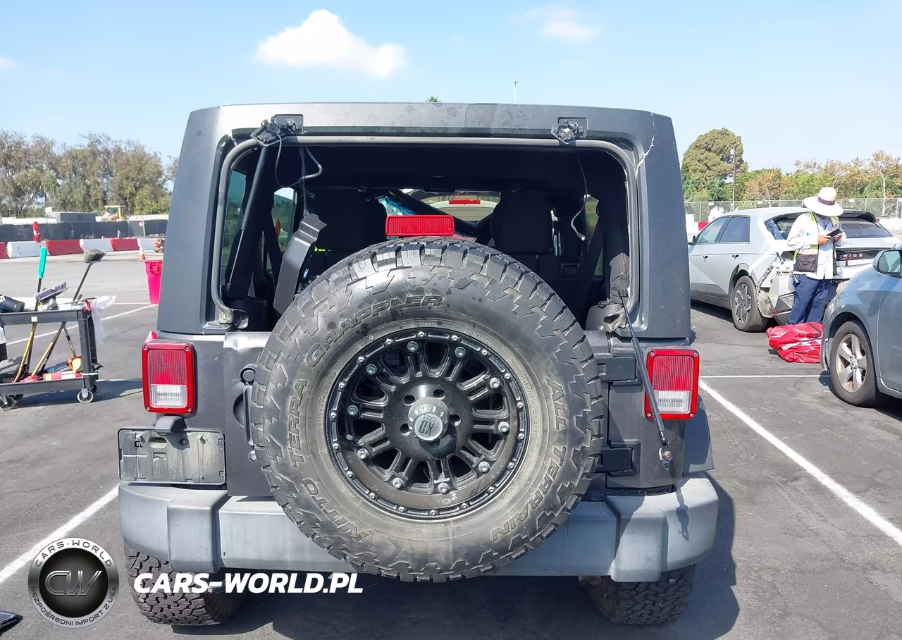 2018 Jeep Wrangler Jk Unlimited Sport 4X4 VIN:1C4BJWDG2JL895734 - 16
