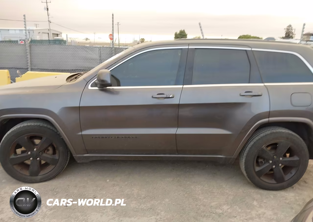 2015 Jeep Grand Cherokee Altitude VIN:1C4RJFAG7FC684006 - 14