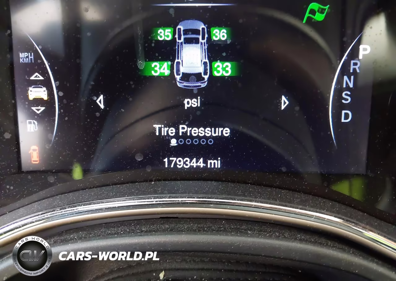 2015 Jeep Grand Cherokee Altitude VIN:1C4RJFAG7FC684006 - 15