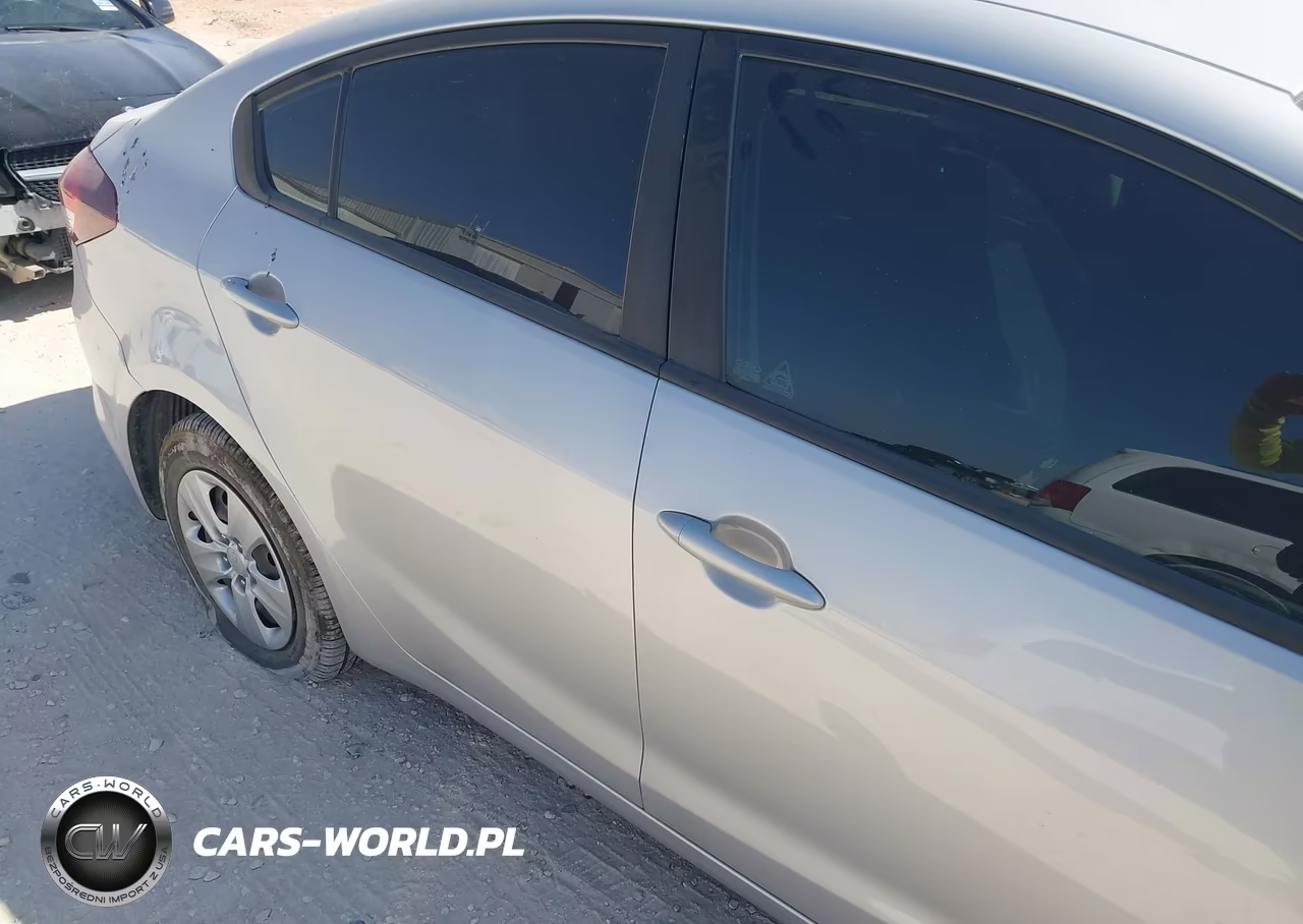 2018 Kia Forte Lx VIN:3KPFK4A79JE180272 - 6