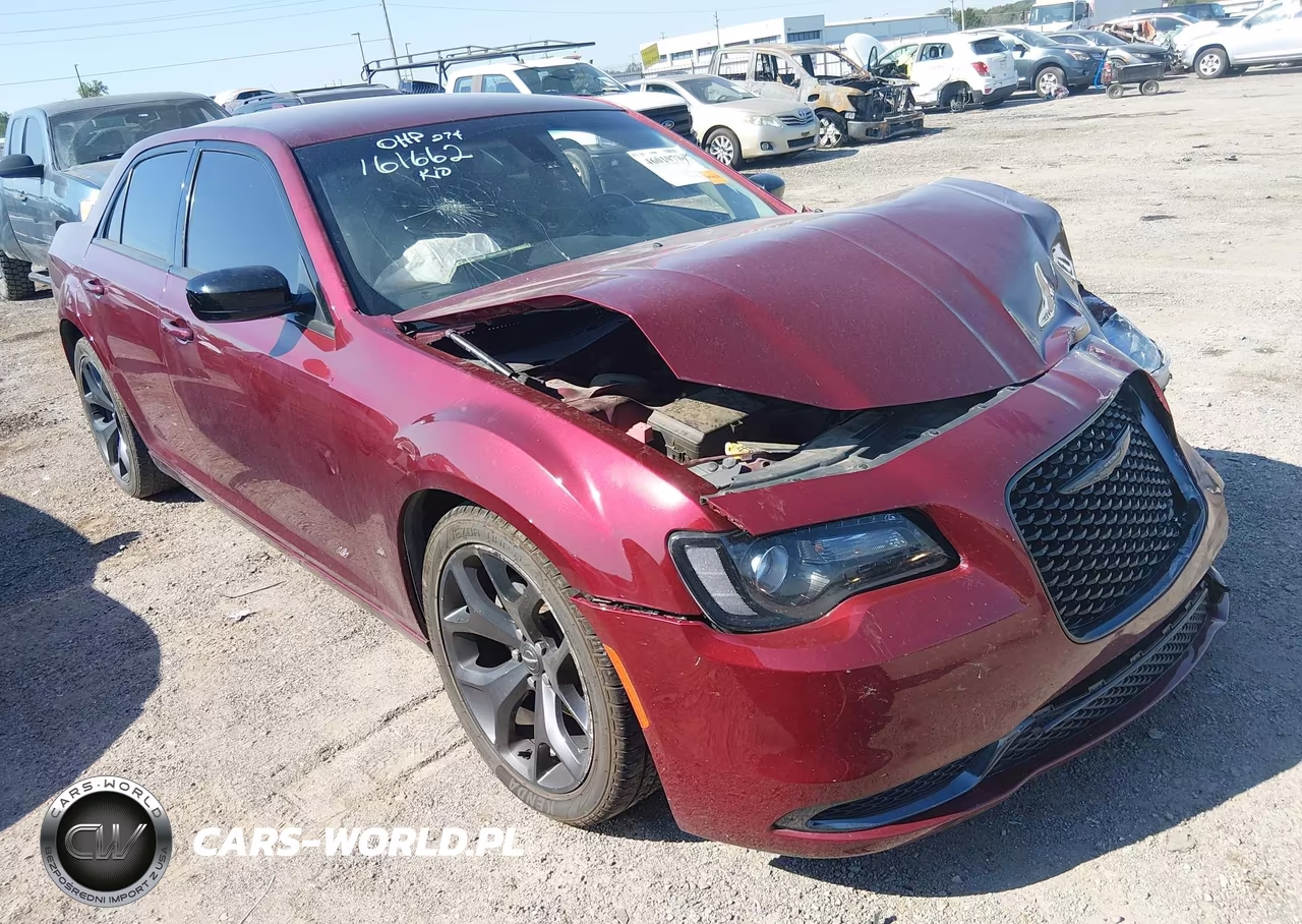 2020 Chrysler 300 Touring VIN:2C3CCAAG9LH245955 - 1