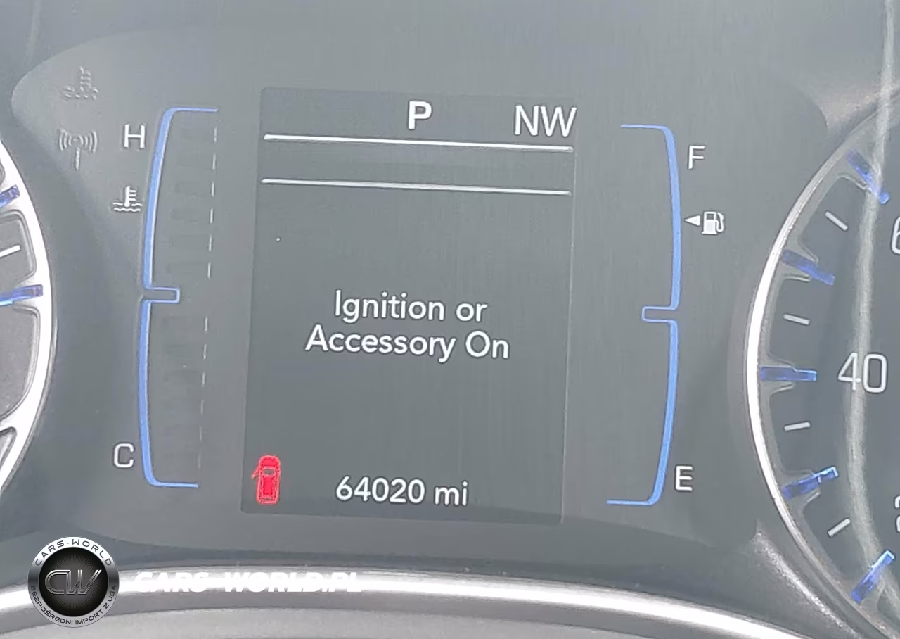 2020 Chrysler Pacifica Touring VIN:2C4RC1FG1LR110431 - 16