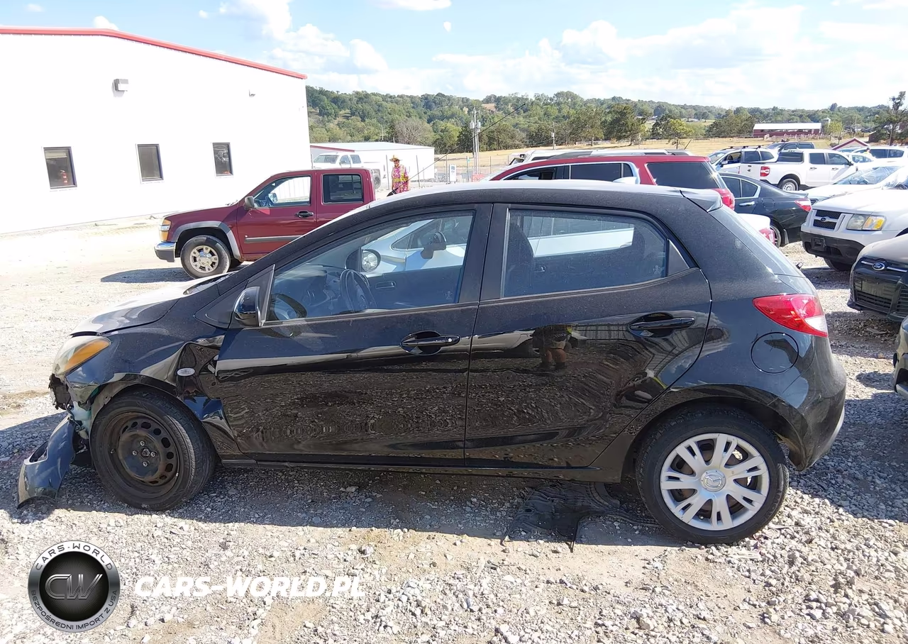 2013 Mazda Mazda2 Sport VIN:JM1DE1KY2D0162066 - 14