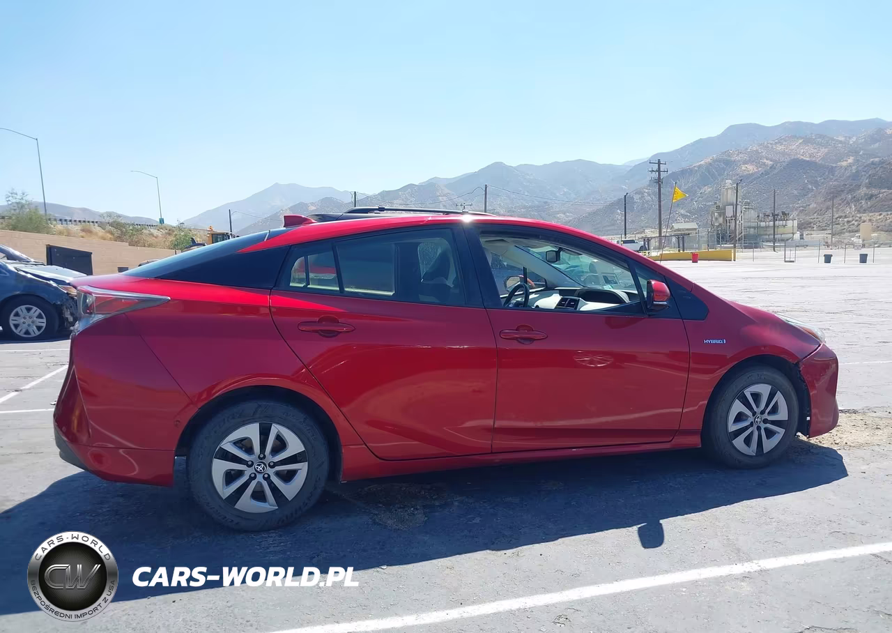 2016 Toyota Prius Four VIN:JTDKARFU0G3525122 - 13