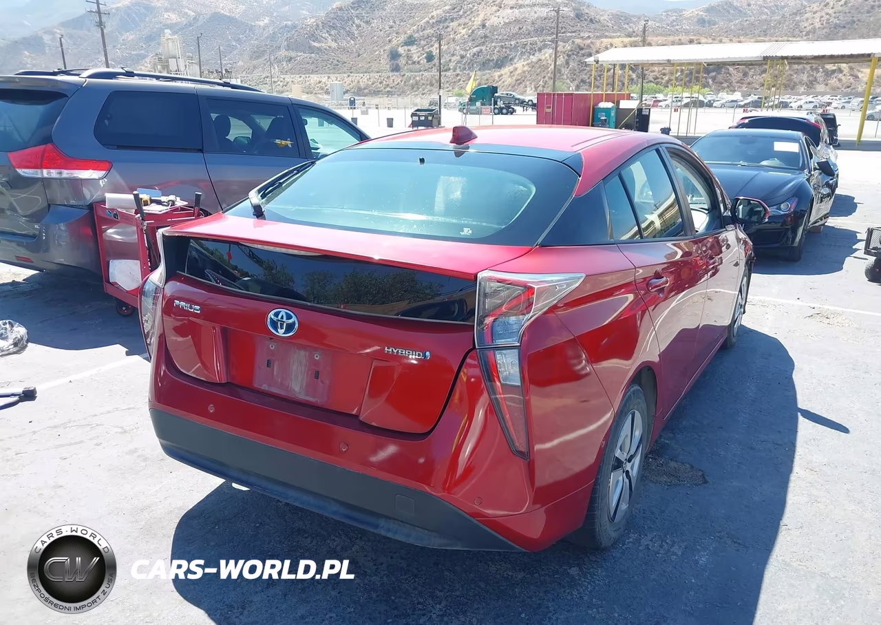 2016 Toyota Prius Four VIN:JTDKARFU0G3525122 - 4