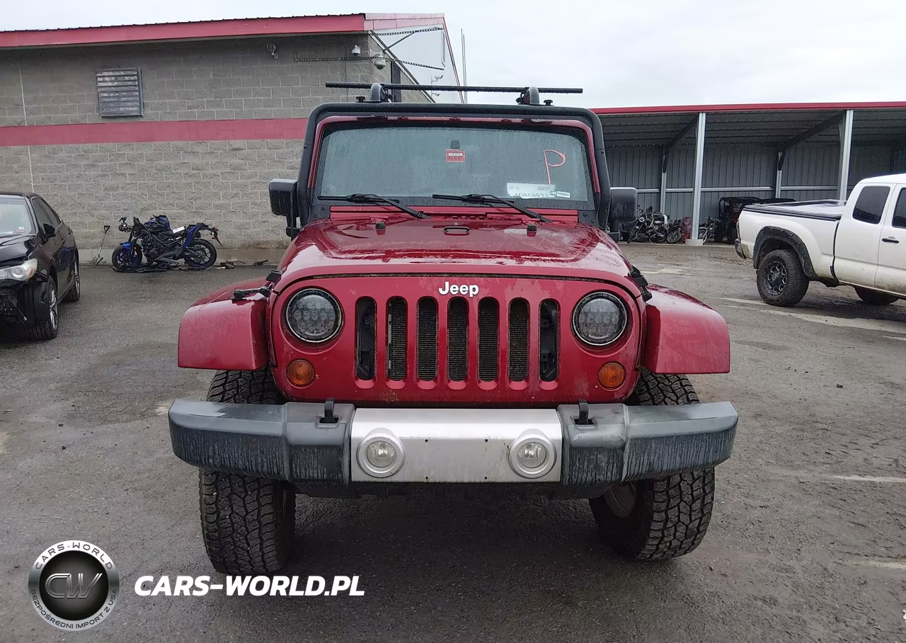 2012 Jeep Wrangler Unlimited Sahara VIN:1C4BJWEG1CL197505 - 12