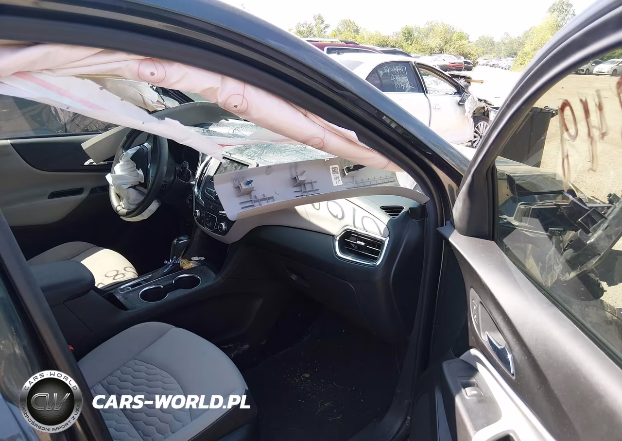 2019 Chevrolet Equinox Ls VIN:3GNAXHEV5KS668611 - 5