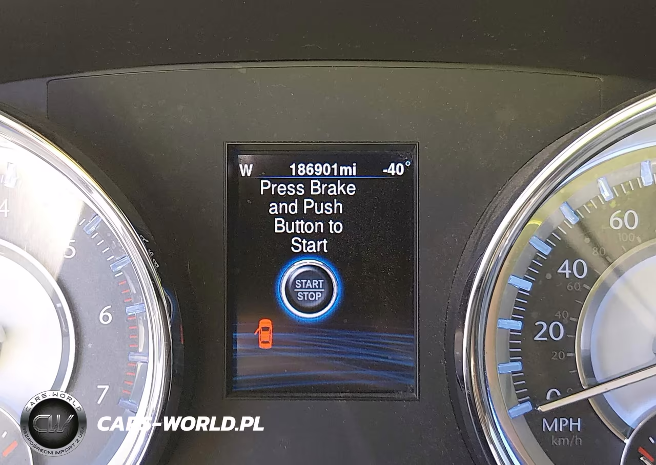 2013 Chrysler 300C VIN:2C3CCAET9DH544712 - 7