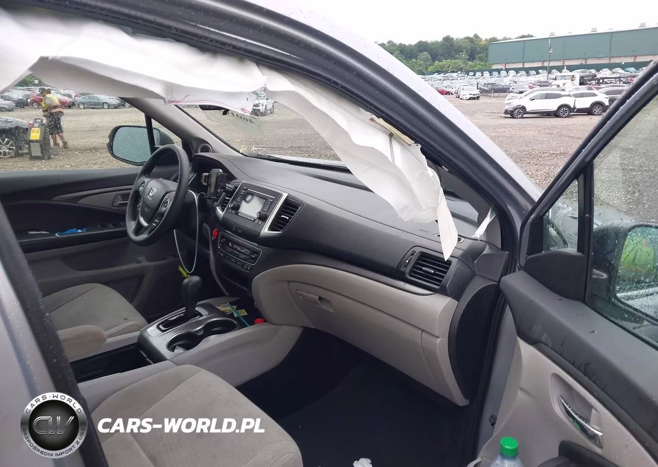 2018 Honda Pilot Lx VIN:5FNYF6H1XJB069248 - 5