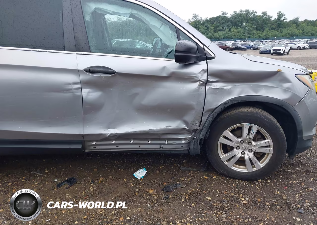 2018 Honda Pilot Lx VIN:5FNYF6H1XJB069248 - 6