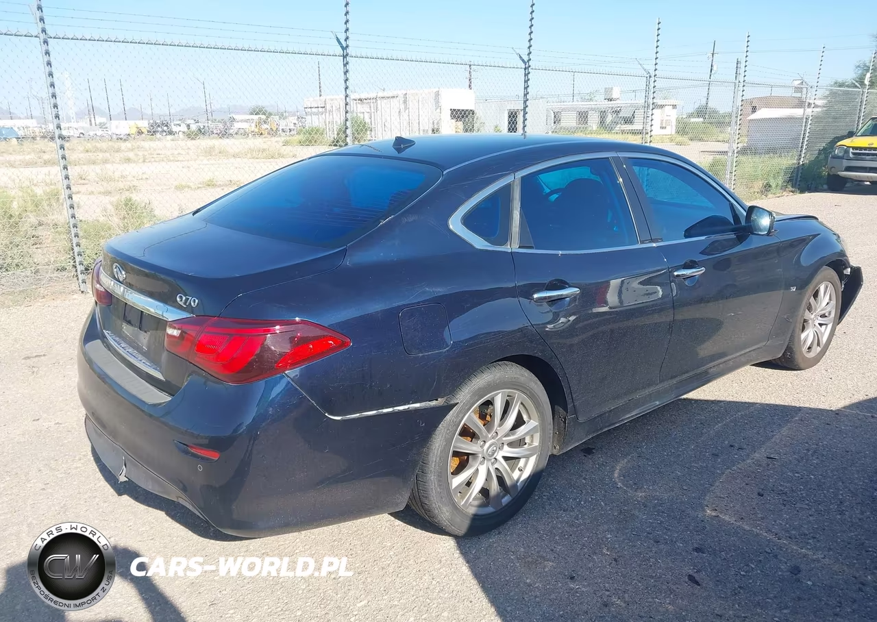 2017 Infiniti Q70 3.7 VIN:JN1BY1AP4HM740869 - 4