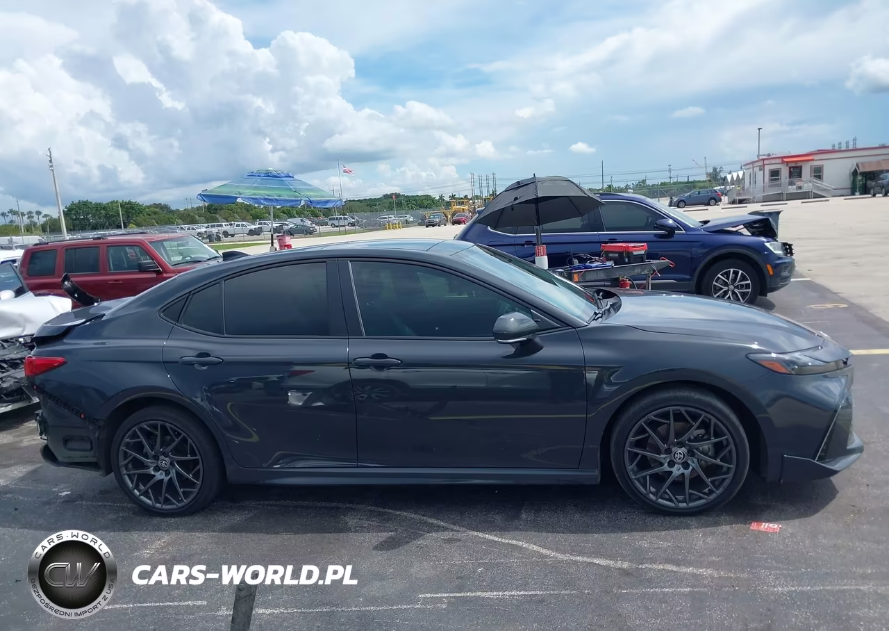 2025 Toyota Camry Xse VIN:4T1DAACK3SU061996 - 13