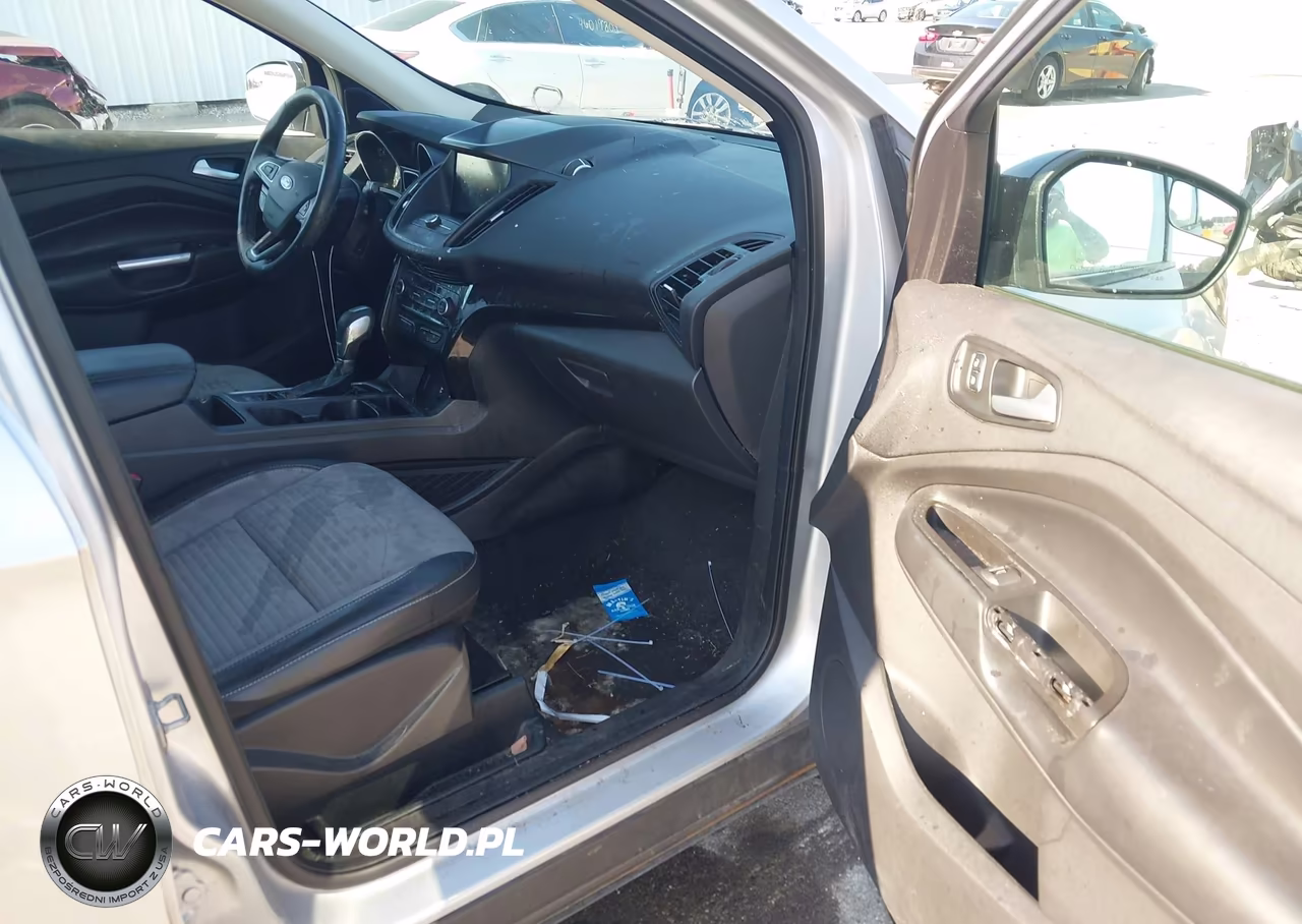 2019 Ford Escape Se VIN:1FMCU9GD2KUA65034 - 5