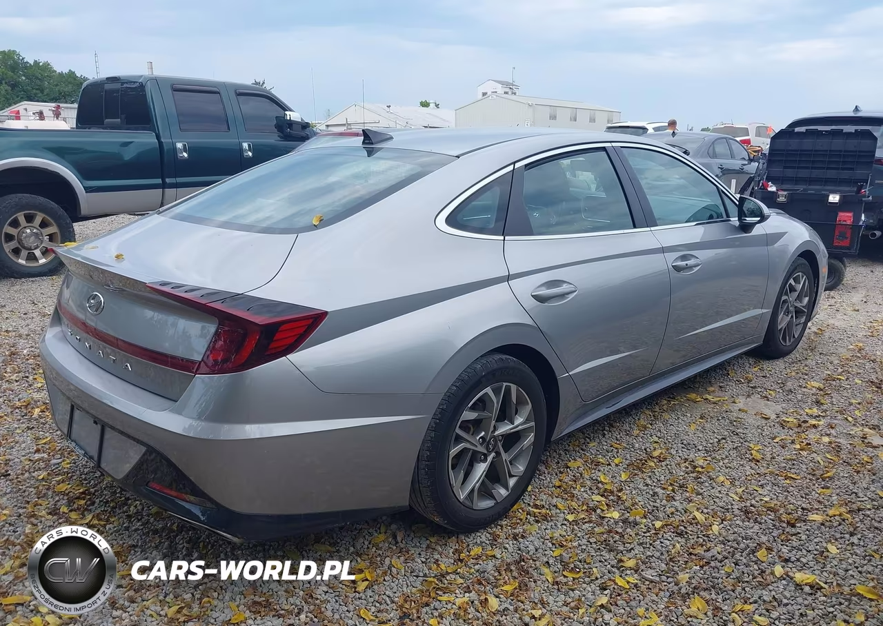 2023 Hyundai Sonata Sel VIN:KMHL64JA6PA301639 - 4
