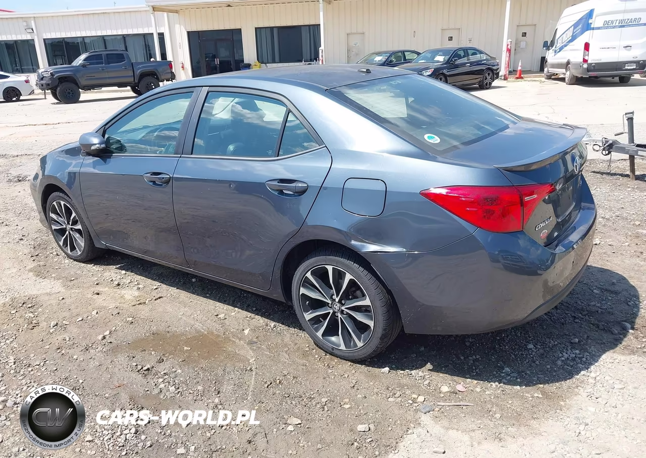 2019 Toyota Corolla Se VIN:5YFBURHE6KP887565 - 3